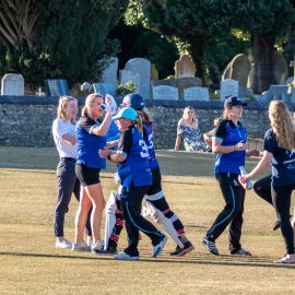 Thame’s Women’s Squad Prepare for Life in the Top Flight!